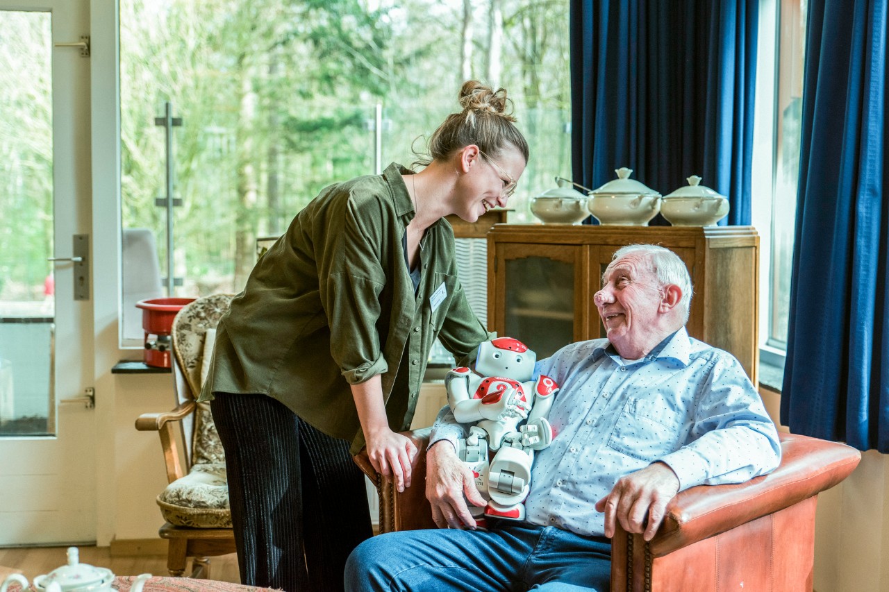 Zorglocatie de Wijngaard van Accolade Zorg. Voor ouderen met dementie of lichamelijke klachten.